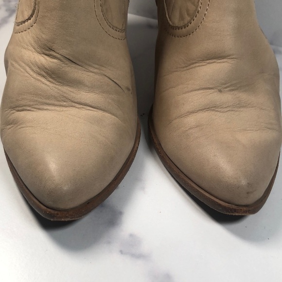 FRYE REINA Western Ankle Side Zip Bootie Neutral Leather, Size 7.5M - Picture 3 of 14